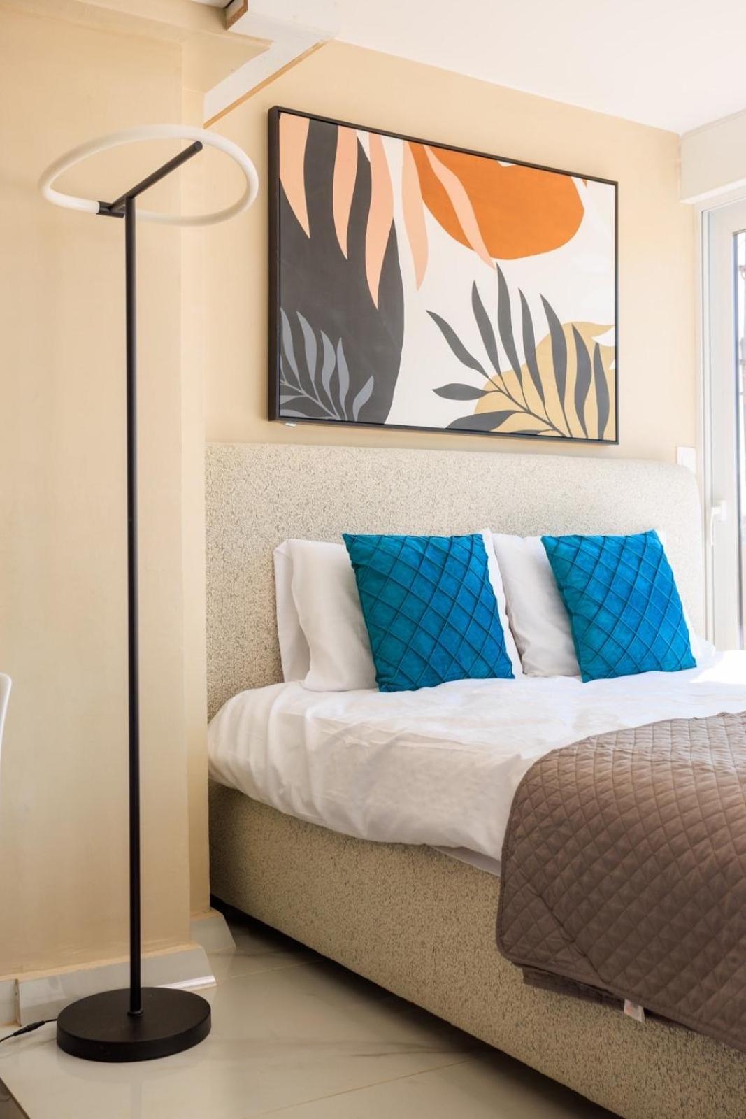 Aiolos New Smyrni View Loft Apartment *